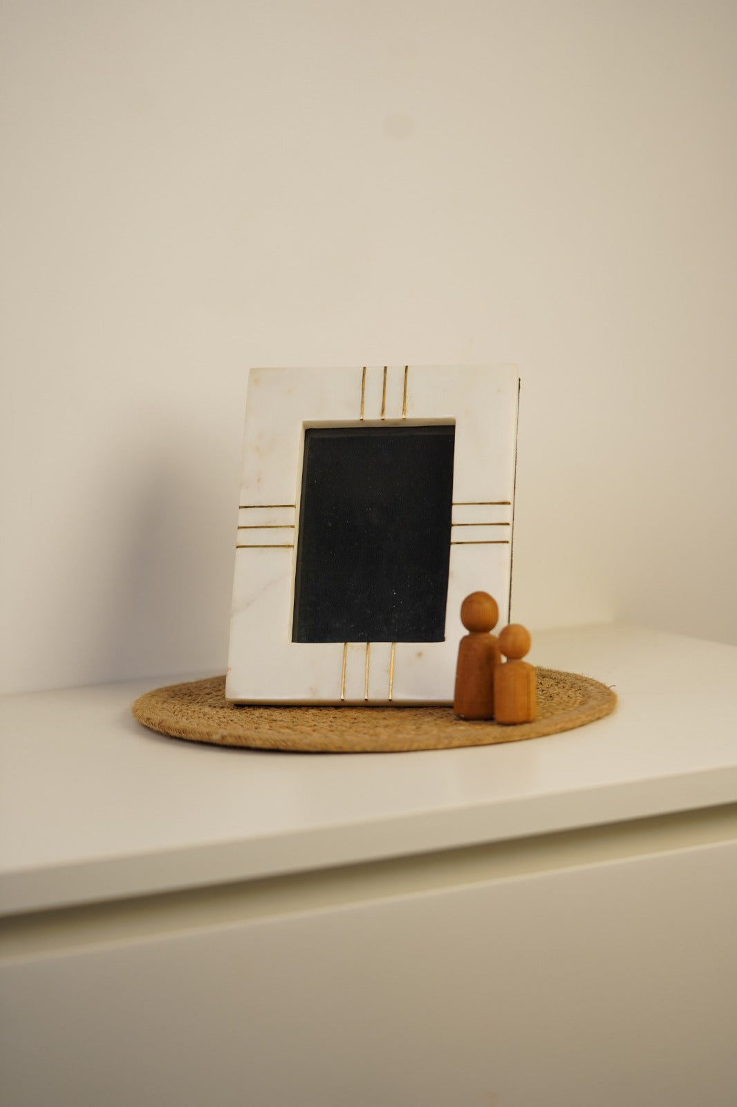 White and golden stripes frame